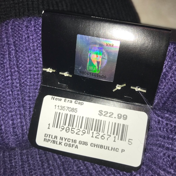 ⭐️3 for $20 Sale‼️ Chicago Bulls (NBA) Beanie NWT - Picture 6 of 8